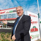 Deir Supermac’s gur cuireadh ar an eolas iad faoin scéal Déardaoin agus gur físeán “bréige go hiomlán” é an ceann atá ag scaipeadh, agus ‘nach bhfuil aon bhaint aige le Pat ná le Supermac’s’