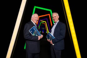 Cathaoirleach Bhord EirGrid, Brendan Tuohy agus Príomhfheidhmeannach Cathal Marley sa phictiúr  ag seoladh imeacht Straitéis Ghrúpa EirGrid 2026 i mBaile Átha Cliath