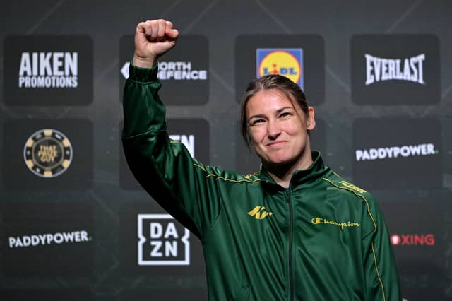 Cuirfidh Katie Taylor tús lena gairm bheatha dornálaíochta neamhghnách os comhair slua mór baile i bPáirc an Chrócaigh an Satharn seo chugainn