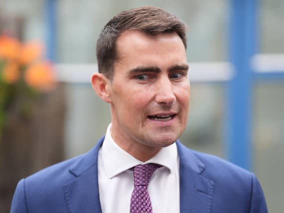 An tAire Caiteachais Phoiblí, Jack Chambers