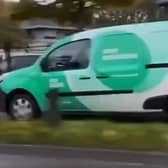An veain de chuid An Post a fheictear sa phíosa scannáin