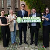 Ionadaithe ó Fishamble: The New Play Company, Shannon’s Hopeline agus Hygiene Hub sa phictiúr leis an Aire Jack Chambers agus Príomhoifigeach Feidhmiúcháin an Chrannchuir Náisiúnta, Cian Murphy
