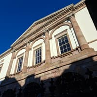 Beirt os comhair na cúirte i dtaca le hionsaí loiscthe i bPort Láirge