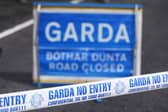 Fear gafa tar éis corp a aimsiú ar chosán cois abhann i gCorcaigh