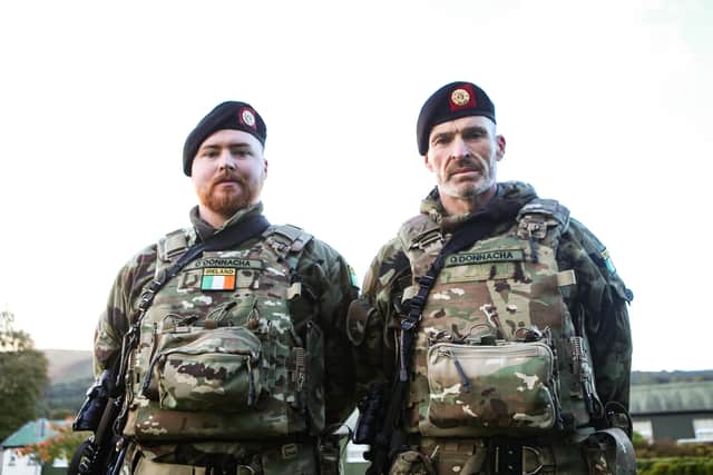 Príobháideach Alex O’Donnacha agus a athair Sáirsint Seamus O’Donnacha