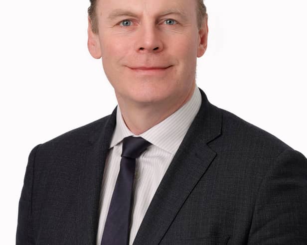 Ceapann Bord daa John Coleman ina Phríomhoifigeach Feidhmiúcháin