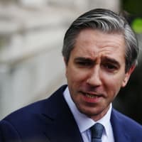 Diúltaíonn an Tánaiste ‘tréithiú’ glao gutháin Patrick O’Donovan