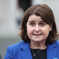 Éilíonn Teachta Dála clár poiblí de ionaid sonraí in Éirinn