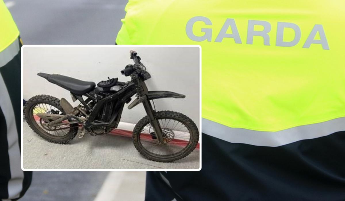 Garda san ospidéal tar éis dó a bheith buailte ag gluaisrothar a bhí ag taisteal ar luas lasrach ar chosán