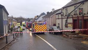 FÉACH: Na radharcanna drámatúla tar éis tornado a bhuail sráidbhaile Liatroma