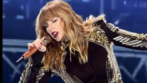 An lá le Taylor Swift ag gradaim MTV