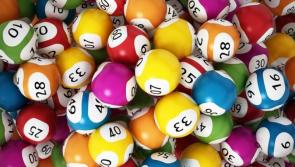 Bua ollmhór €260k an Lotto fós neamhéilithe – An bhfuil do thicéad seiceáilte agat?