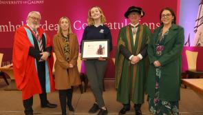 Gradaim Aitheantais Gaeilge bronnta ag Ollscoil na Gaillimhe ar scoláirí an Teastais Shóisearaigh