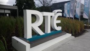 Siún Ní Raghallaigh ag éirí as post mar Chathaoirleach ar Bhord RTÉ
