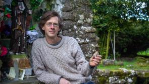 'Ní beagán oibre atá i gceist' - Sraith nua le údar mór le rá faoi thoibreacha na hÉireann