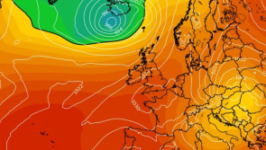 ‘Níl sé thart’ – Uasdátú aimsire ollmhór mar scorálaí 23C chun Éire a bhualadh roimh athrú mór