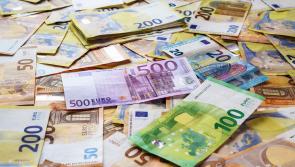 Sár Mháirt! Bailíonn buaiteoirí crannchuir ó CÚIG chontae duaiseanna de bhreis is €3m