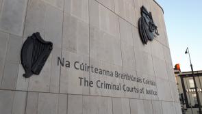Giúiré roghnaithe le triail a bhaint as fear atá cúisithe i ndúnmharú oibrí tógála dhá bhliain ó shin