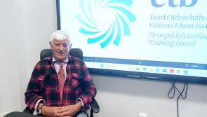 ‘Gabh ann agus déan é!!’ - Conallach feirmeora ag baint leas as oiliúint fón cliste ag 74 bliana d’aois