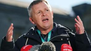 ‘Caithfidh mé gach rud a chaitheamh ag seo’ – nochtann Richard Boyd Barrett diagnóis ailse