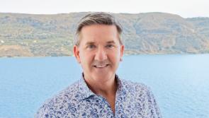 An t-amhránaí Daniel O'Donnell le sos a ghlacadh ón gcamchuairt mar gheall ar 'dhúshláin sláinte'