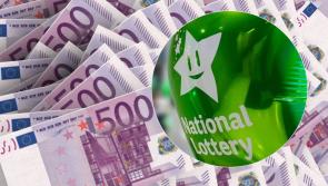 Seiceáil do thicéid! Bhuaigh imreoir Éireannach an pota óir EuroMillions is mó riamh