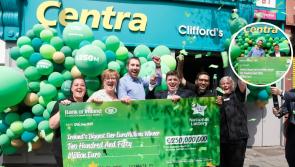 'Deacair a chreidiúint': Ceiliúrann siopa i gCorcaigh díol ticéad EuroMillions ar fiú €250 milliún é