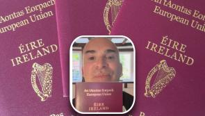 ‘Tabhair aire d’Éirinn’ - réalta teilifíse Briotanach an ceann is déanaí a ghlacann le fréamhacha Éireannacha agus í ag iarraidh pas a fháil