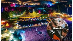 F&oacute;gra&iacute;odh gurb &eacute; Kneecap an ch&eacute;ad phr&iacute;omhamhr&aacute;na&iacute; ag f&eacute;ile 'iontach' All Together Now i bPort L&aacute;irge