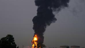 'F&iacute;ne&aacute;lacha, pr&iacute;os&uacute;nacht, d&iacute;birt': fol&aacute;ireamh &oacute; ambas&aacute;id na h&Eacute;ireann go bhfuil roinnt f&iacute;se&aacute;in d'ionsa&iacute; sa Mhe&aacute;noirthear m&iacute;dhleathach anois