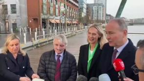 FÉACH: 'Níl aon amhras go bhfuil an Ghaeilge aige' - An Tánaiste ag caint faoi bua agus óráid Cillian Murphy