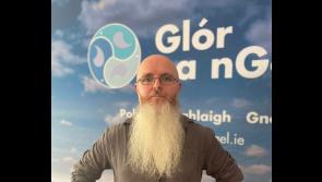 Freastal iontach ar cheardlann oiliúna agus gréasánaíochta do choistí pobail