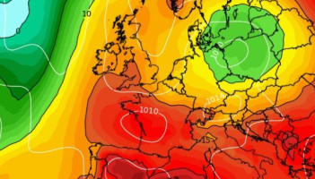 Saineolaí aimsire ag aithint contaetha a bhféadfadh teochtaí 31 céim a bheith iontu