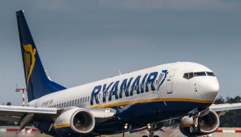 D’fhéadfadh táillí breise a bheith i gceist do thaistealaithe Éireannacha de réir mar a chuireann Ryanair athrú mór i bhfeidhm
