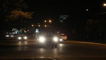 'T&aacute; t&uacute; ag s&uacute;il le gunna': Bean ag roinnt sonra&iacute; faoi eachtra 'uaf&aacute;sach' inar tugadh den bh&oacute;thar &iacute;