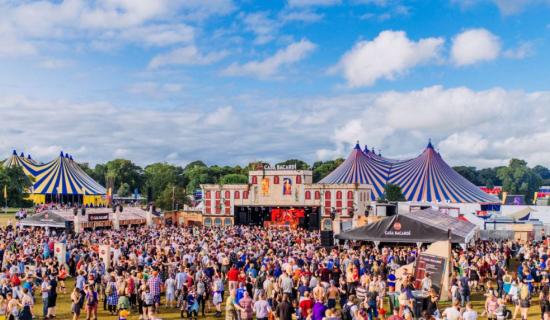 Cl&aacute;r iontach f&oacute;gartha do Electric Picnic a chuirfidh f&aacute;ilte roimh 80,000 duine ag an bhf&eacute;ile