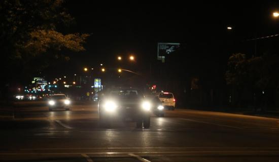 'T&aacute; t&uacute; ag s&uacute;il le gunna': Bean ag roinnt sonra&iacute; faoi eachtra 'uaf&aacute;sach' inar tugadh den bh&oacute;thar &iacute;