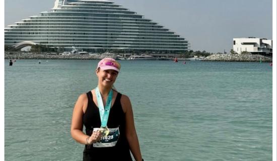 Bean &Eacute;ireannach sna h&Eacute;im&iacute;r&iacute;ochta&iacute; Arabacha Aontaithe ag cur s&iacute;os ar atmaisf&eacute;ar 'an-mh&iacute;shuaimhneach' i measc ionsaithe aeir na hIar&aacute;ine.