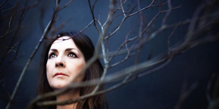 'Ba sheoid &iacute;' - &Oacute;m&oacute;s don amhr&aacute;na&iacute; t&iacute;re Ceilteach Moya Brennan