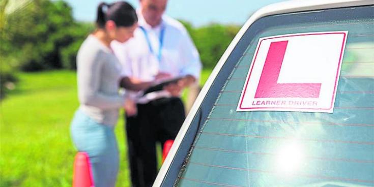 Tuairisceoir &Eacute;ire BheoF&oacute;gra tugtha do thiom&aacute;naithe foghlama na h&Eacute;ireann faoi athr&uacute; m&oacute;r ar rialacha agus breis is 1,000 t&aacute;st&aacute;il tiom&aacute;na curtha ar ceal