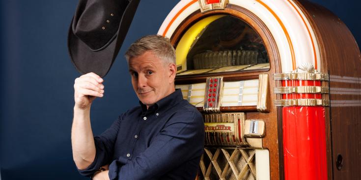 A&iacute;onna speisialta f&oacute;gartha do chom&oacute;rtas Acht Oscailte an Late Late Show na seachtaine seo