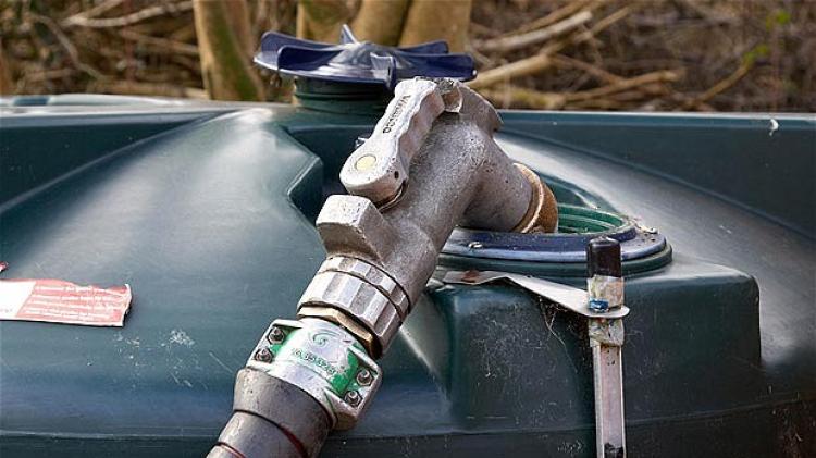 'B'fhearr liom su&iacute; sa bhfuacht' - fearg ar mhuintir na h&Eacute;ireann faoi ard&uacute; m&oacute;r ar phraghas na hola thar o&iacute;che