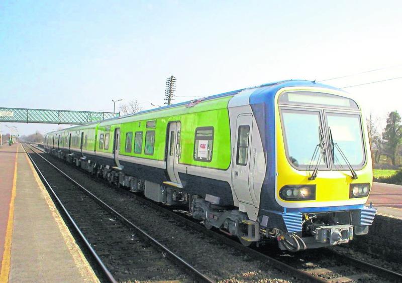 Fillfidh Iarnród Éireann ar an sean-amchlár inniu tar éis cur isteach mór ar chomaitéirí