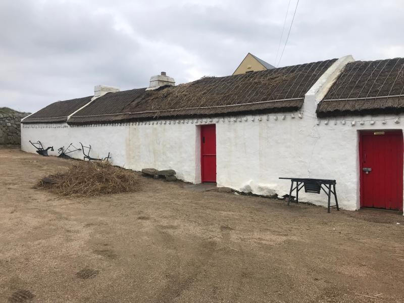 Turas na dtithe oidhreachta leis an treora&iacute; Cathal &Oacute; Fearraigh 