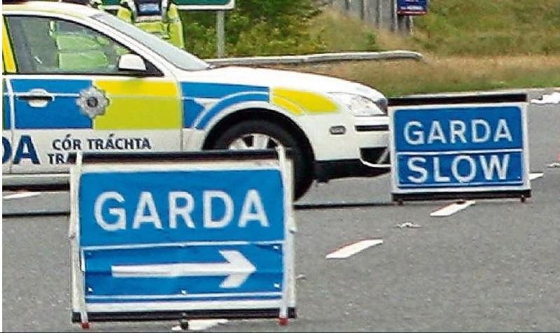 Beirt dhéagóir a maraíodh i dtimpiste marfach ina raibh carr agus tarracóir i Maigh Eo