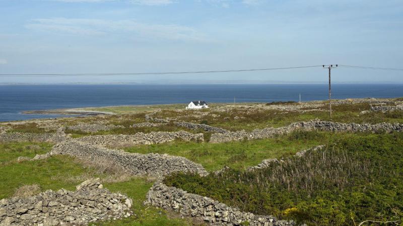 Ainmníodh Inis Mór mar an 7ú oileán leis an t-aitheantas is lú san Eoraip