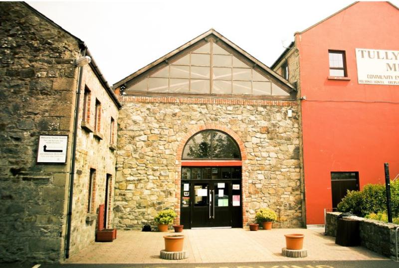 Turas allamuigh timpeall Leithinis Inis Eoghain ag daltaí Coláiste Chineál Eoghain