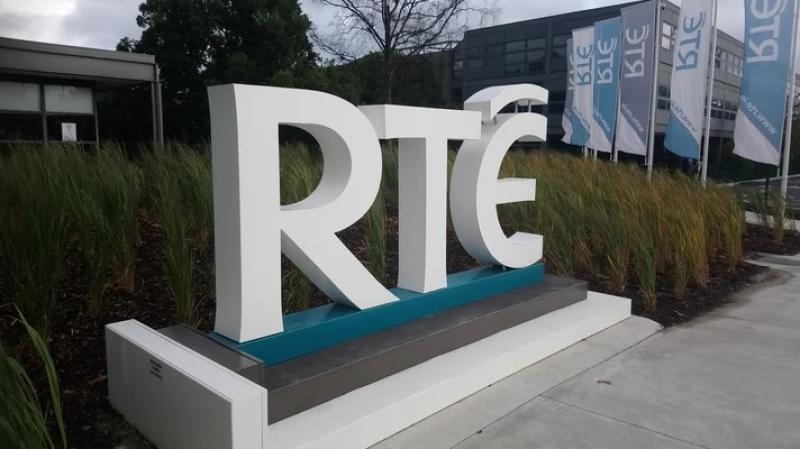 Siún Ní Raghallaigh ag éirí as a post mar Chathaoirleach ar Bhord RTÉ