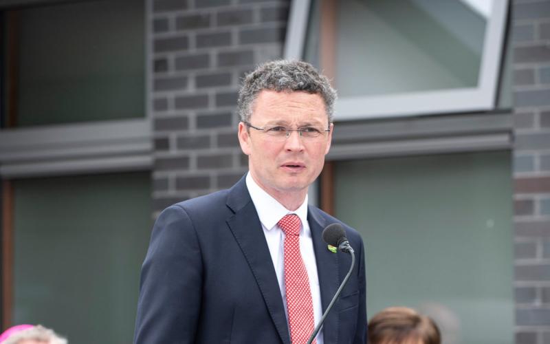 Maoiniú agus pleananna fógartha do Ghaeltacht Mhaigh Eo