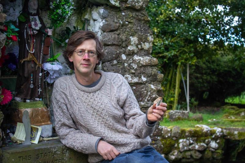 'Ní beagán oibre atá i gceist' - Sraith nua le údar mór le rá faoi thoibreacha na hÉireann